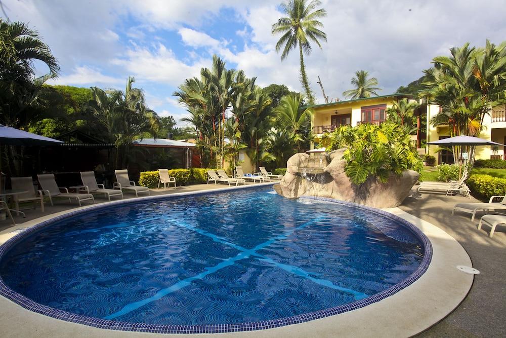 Club Del Sol Hotel Jaco Exterior photo